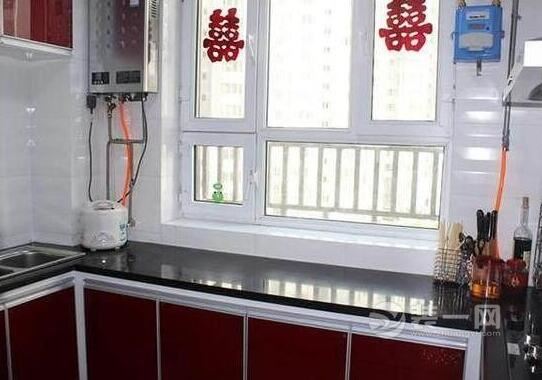 10万婚房的装修厨房效果图